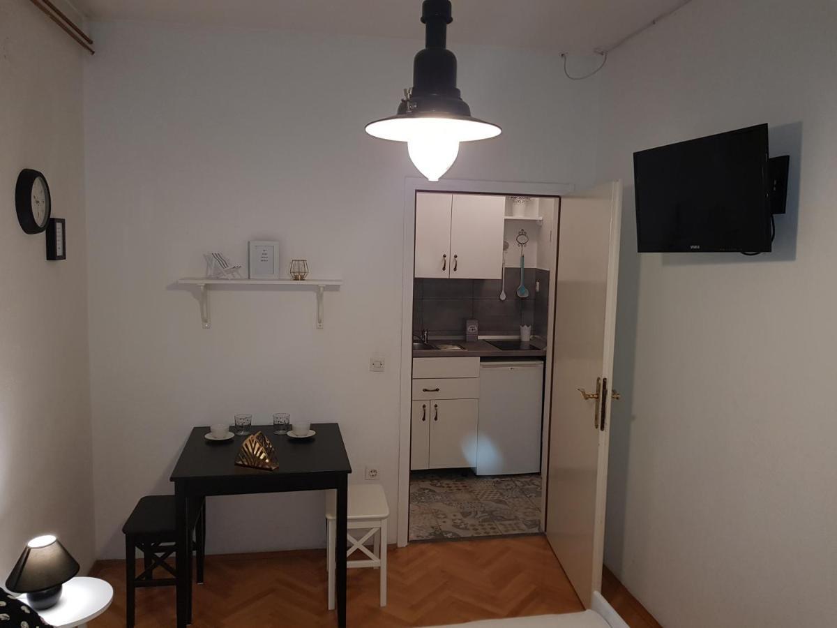 Studio Flat For 2 Apartment Makarska